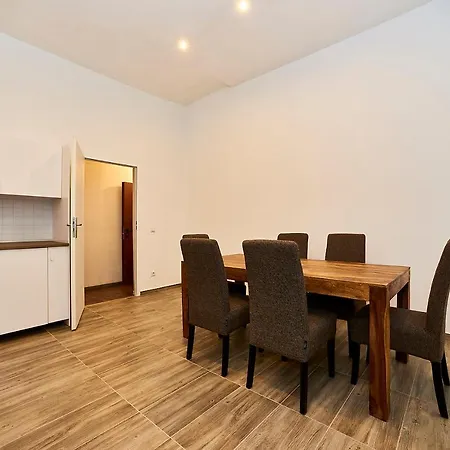 Bearlin City Apartments - City Center East-2